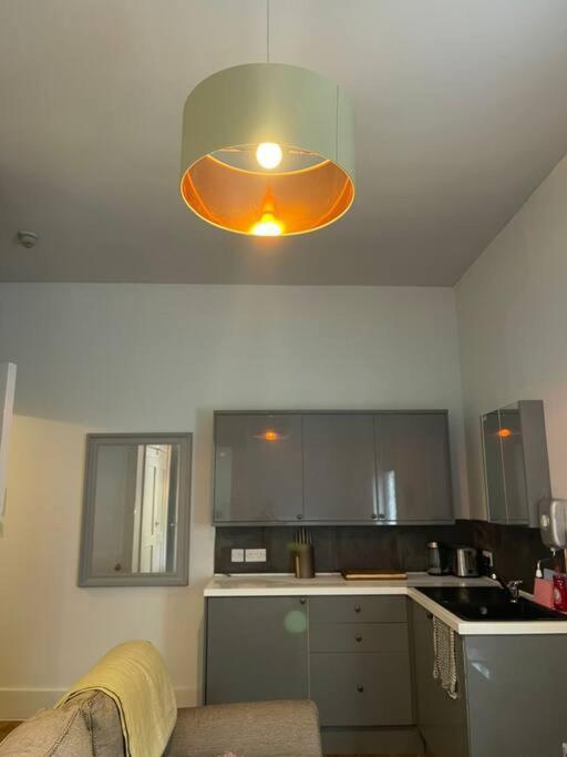 Ferienwohnung 4 Quiet Compact Studio With Garden View - Best Location - Comfortable - Quiet Hove Exterior foto